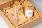 Meadow Lily & Cotton Musk Candle - Image 6